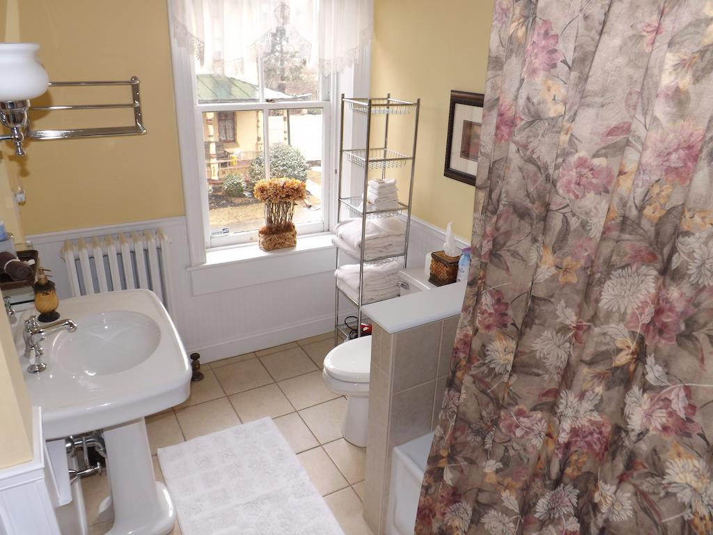 The Patriot House Bed & Breakfast Annville Номер фото