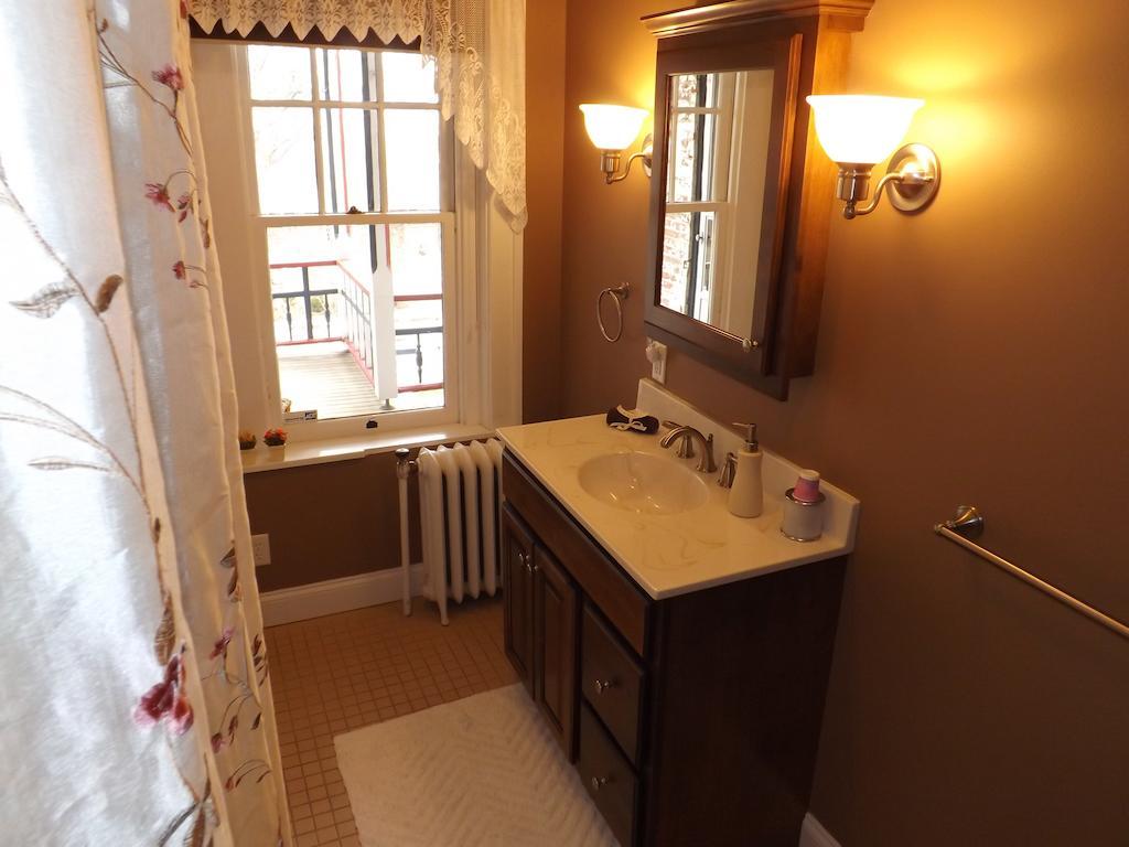 The Patriot House Bed & Breakfast Annville Номер фото