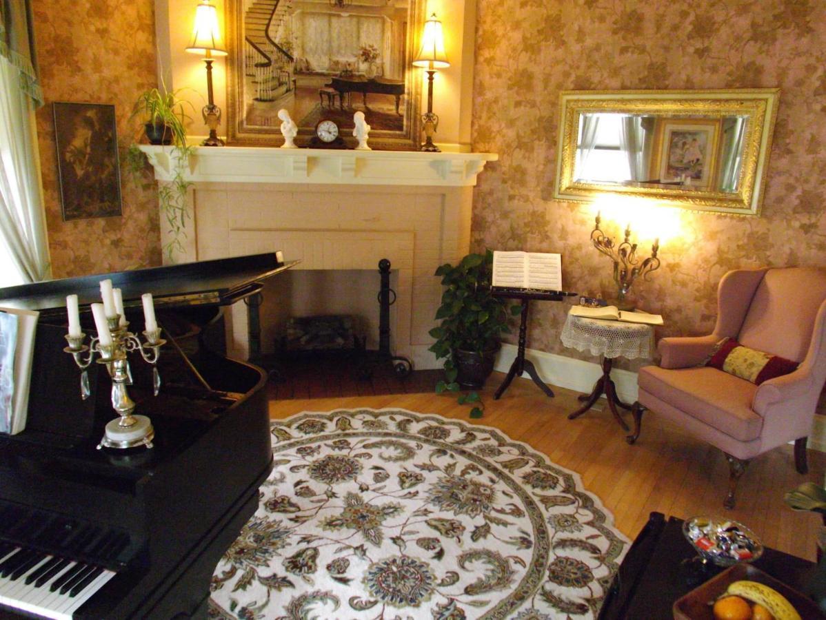 The Patriot House Bed & Breakfast Annville Экстерьер фото