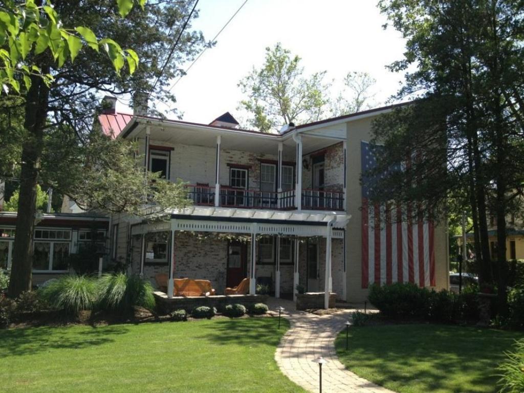 The Patriot House Bed & Breakfast Annville Экстерьер фото